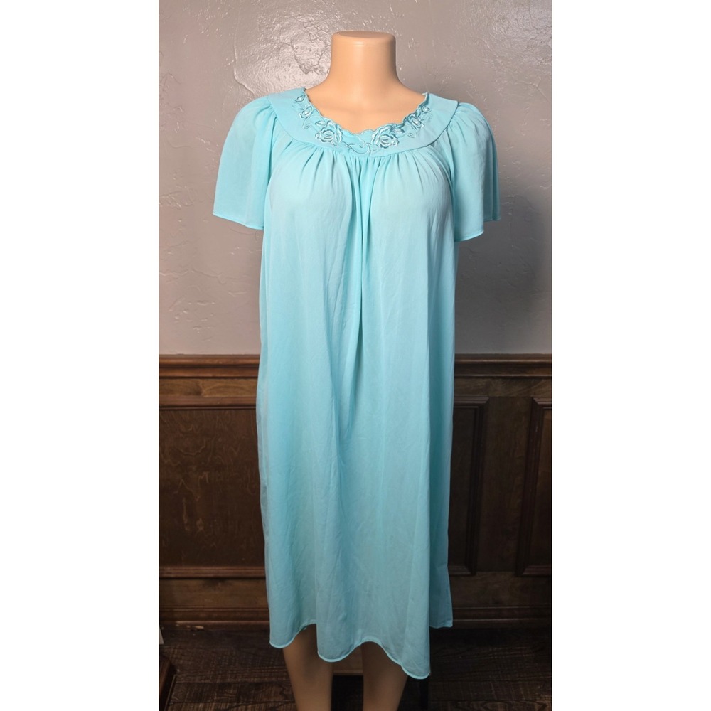 Miss Elaine Nightgown Small Feminine Cottagecore Peignoire Sleep Gown Vintage